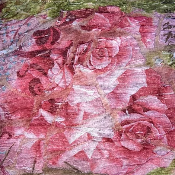 d. Terrell, ltd.  Pretty top w/cut work roses design, wh w/pink, br. & gr.  $29 - Picture 4 of 5